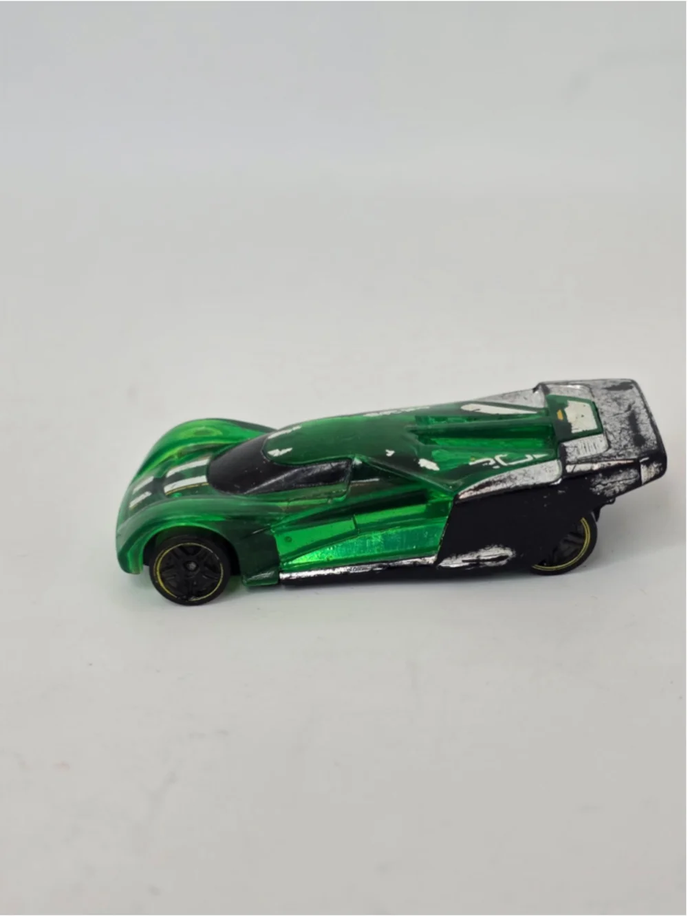 Hot Wheels Lot of 8 Diecast Cars 1:64 Sports Race Exotic Vehicles Assorted